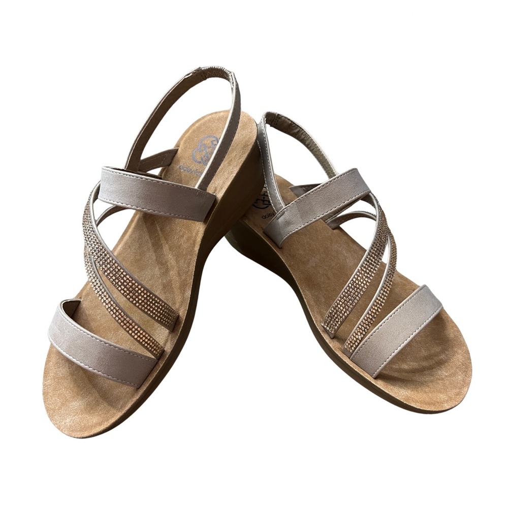 Daisy Fuentes Wedge Sandals – Size 8.5W